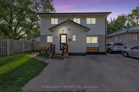 10 Gatsby Sq, Brampton, ON L6S 2H4