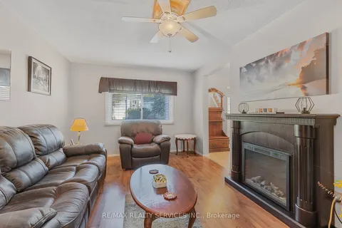 10 Gatsby Sq, Brampton, ON L6S 2H4