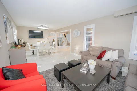 58 Blackthorn Lane, Brampton, ON L6V 3K8