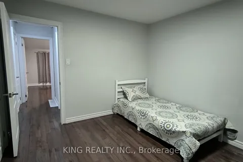 13 Fairfield Ave, Brampton, ON L6X 2H9