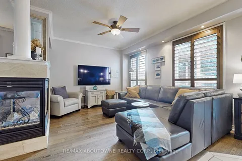 14 Saffron Cres, Brampton, ON L6S 6H5