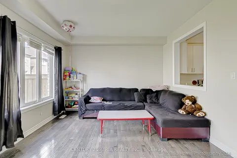 45 Lanark Circ, Brampton, ON L6X 5L3