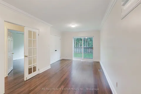 1205 Whittington Rd, Mississauga, ON L5J 3J8