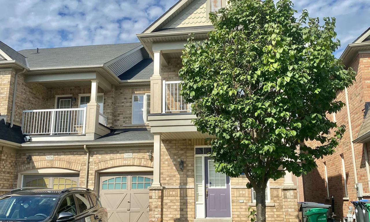 5480 Bellaggio Cres, Mississauga, ON L5V 0C6