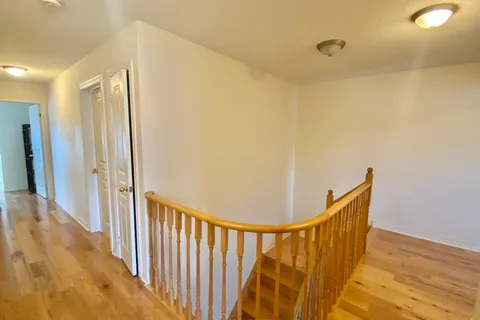 5480 Bellaggio Cres, Mississauga, ON L5V 0C6