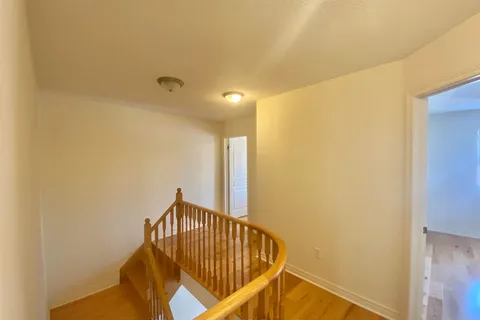 5480 Bellaggio Cres, Mississauga, ON L5V 0C6