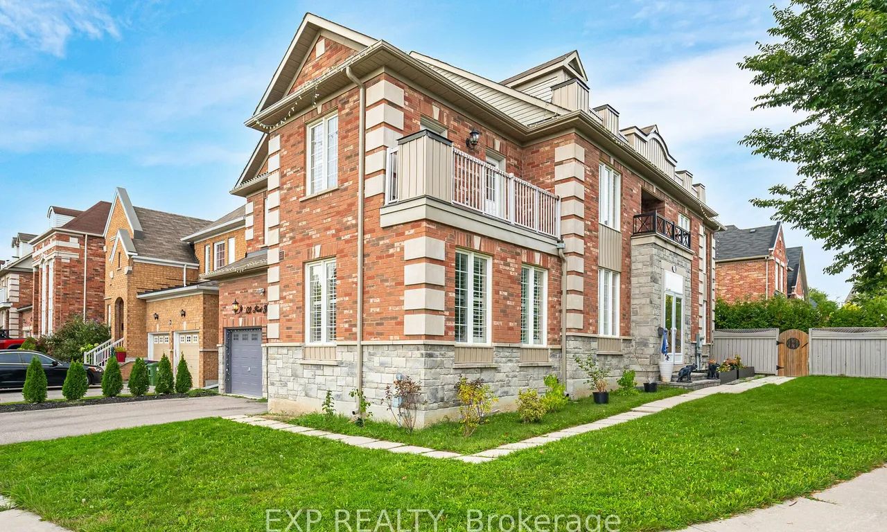 120 Fred Young Dr, Toronto, ON M3L 0A5