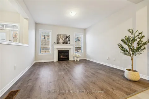4-4021 Phoenix Way, Oakville, ON L6H 3R2