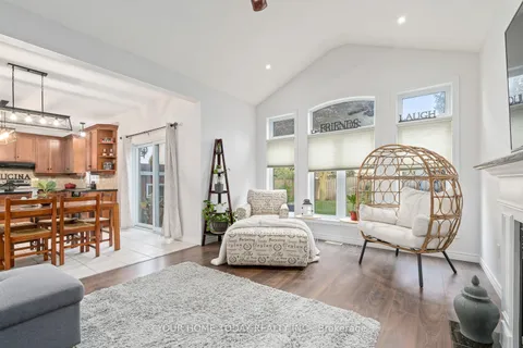 9 Rennie St, Halton Hills, ON L7J 2Z2