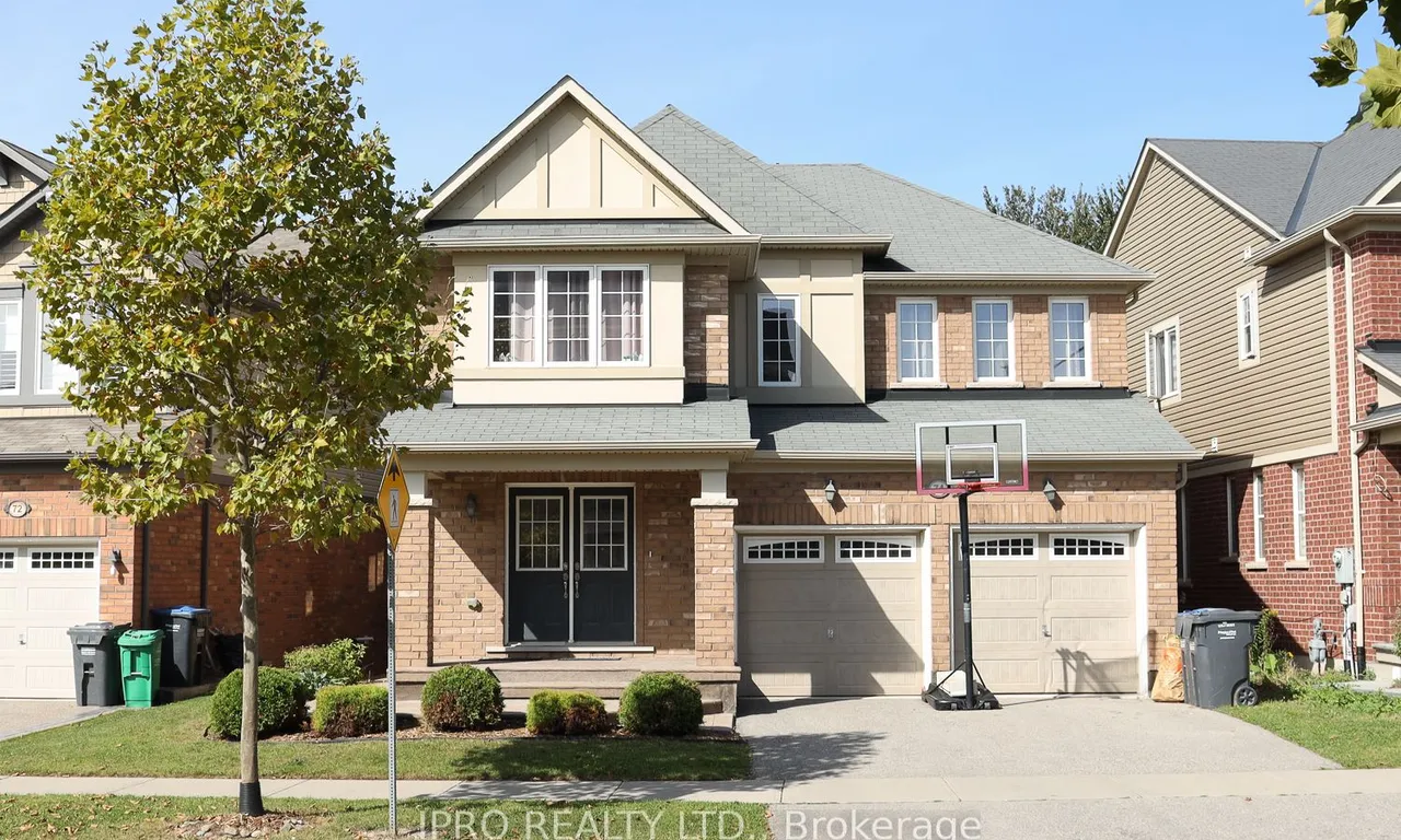 74 Aylesbury Dr, Brampton, ON L7A 0W2