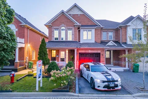 24 Panama Pl, Brampton, ON L6P 2G6