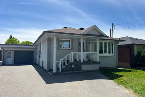 141 Gracefield Ave, Toronto, ON M6L 1L4
