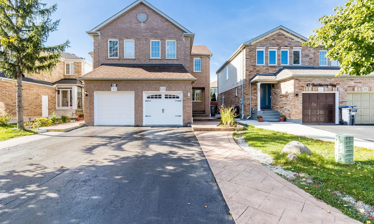 49 Bunchberry Way, Brampton, ON L6R 2E8