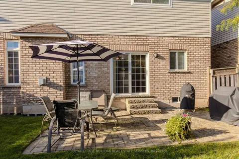 2339 Orchard Rd, Burlington, ON L7L 7E8