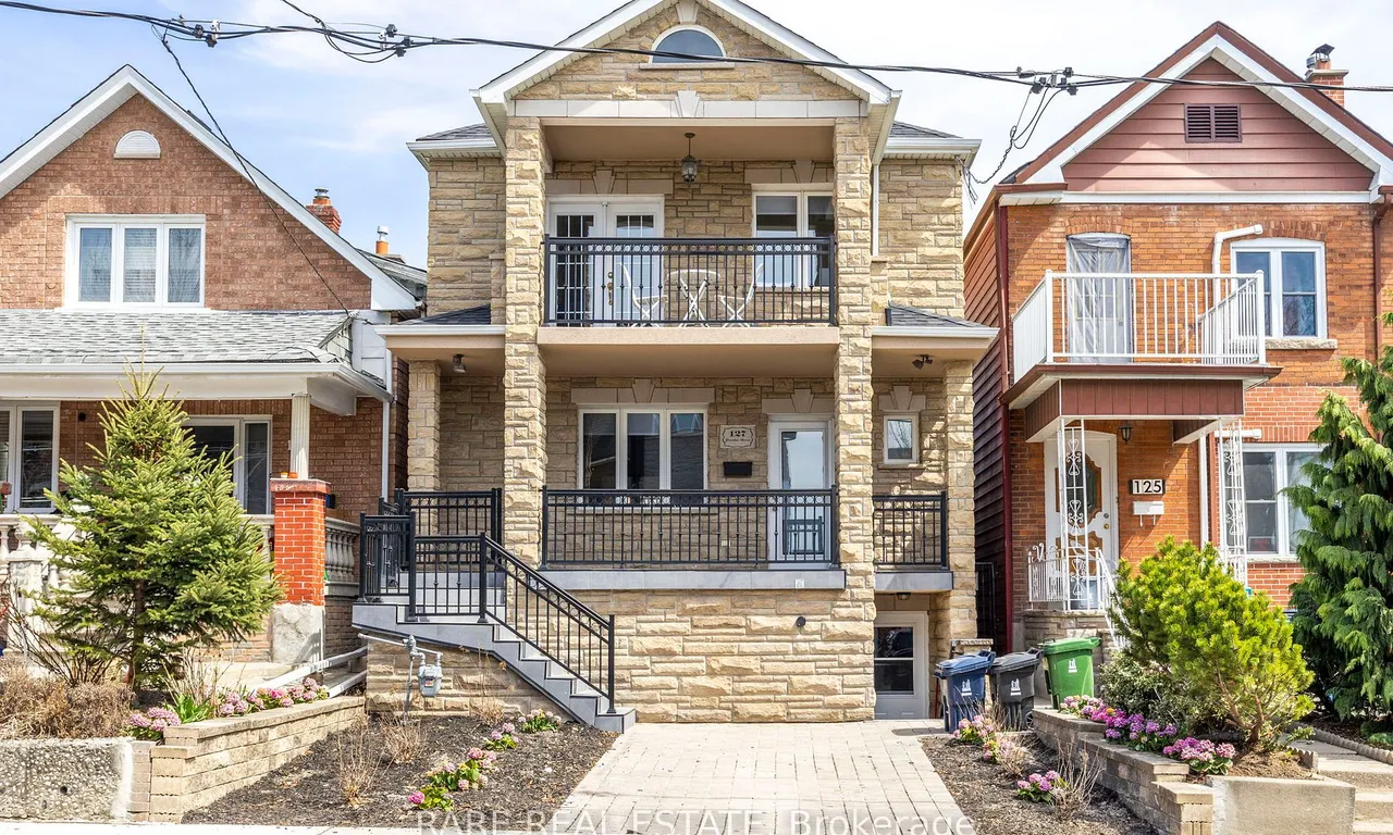 127 Greenlaw Ave, Toronto, ON M6H 3V9
