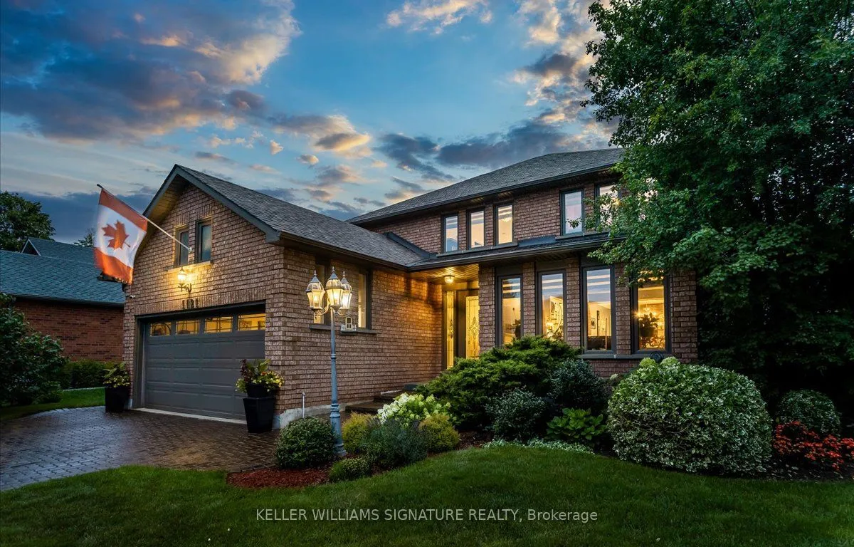 1121 Manor Rd, Oakville, ON L6M 1G3