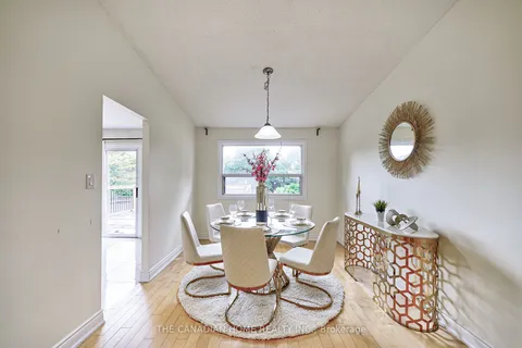 6793 Segovia Rd, Mississauga, ON L5N 1P1