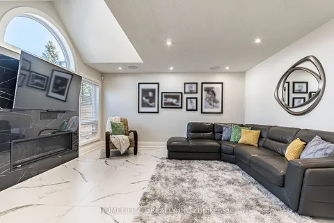 611 Pollock Gate, Milton, ON L9T 5V2
