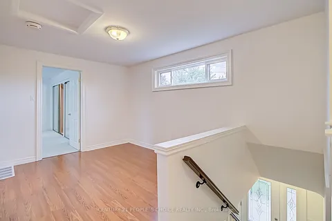 2637 5th Line, Mississauga, ON L5K 1V9