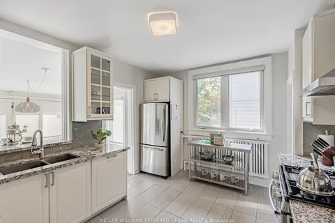 49 Eastbourne Cres, Toronto, ON M8V 1W7