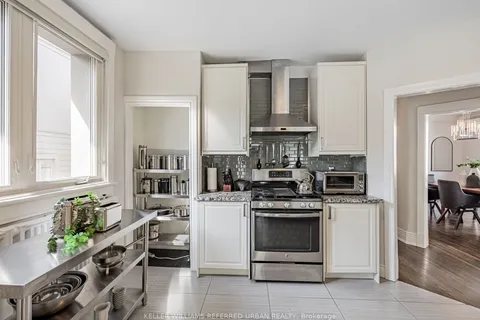 49 Eastbourne Cres, Toronto, ON M8V 1W7