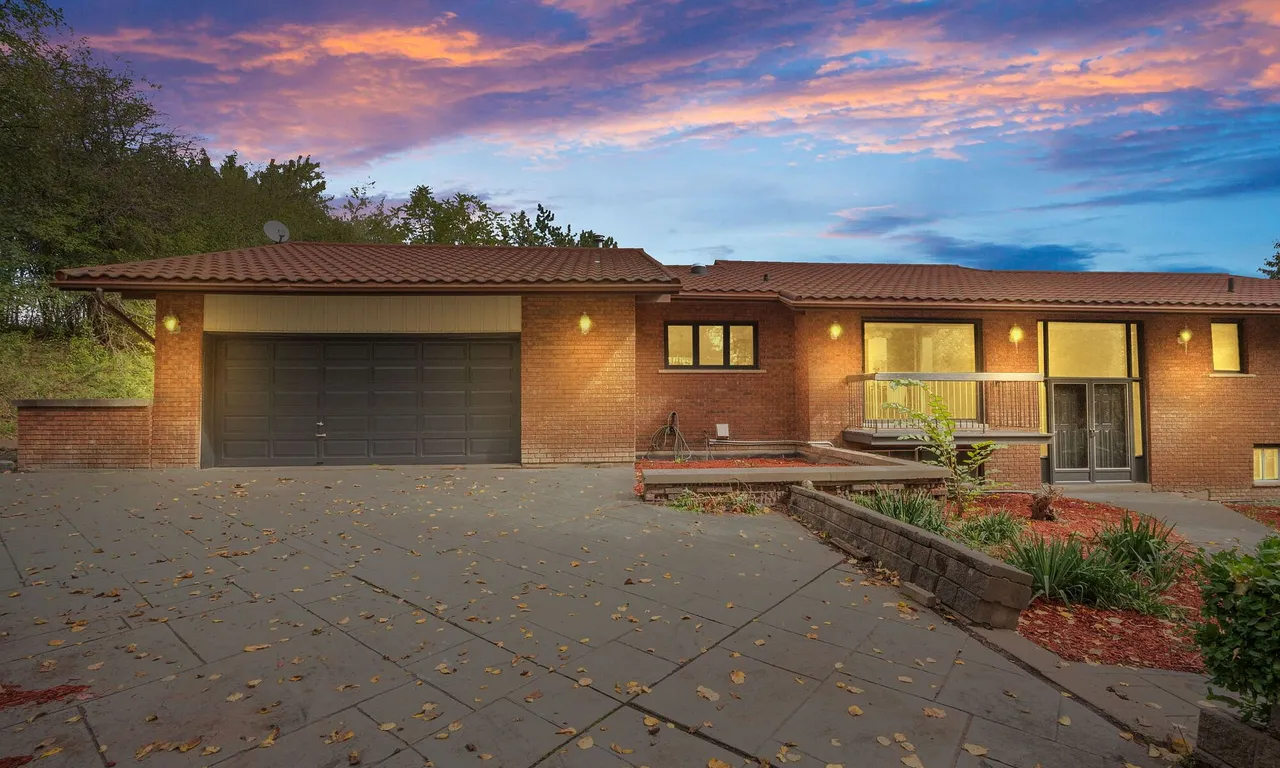 13397 Centreville Creek Rd, Caledon, ON L7E 5T3