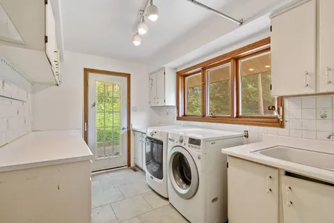 13397 Centreville Creek Rd, Caledon, ON L7E 5T3