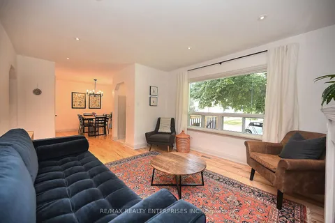 25 Rogers Rd, Brampton, ON L6X 1L7