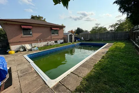 2055 Bridge Rd, Oakville, ON L6L 2E5