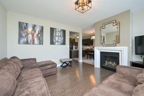 5 Alister Dr, Brampton, ON L6X 5G5