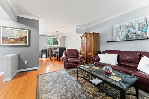 44 Ashmount Cres, Toronto, ON M9R 1C7