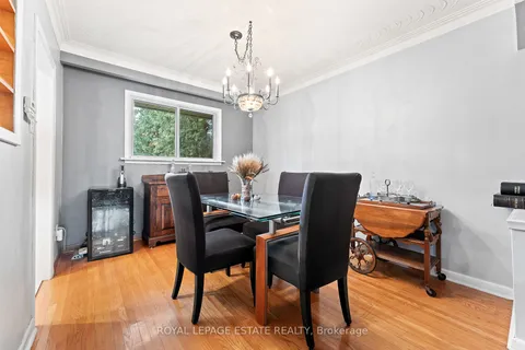 44 Ashmount Cres, Toronto, ON M9R 1C7