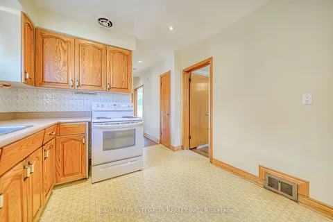 12 Martini Dr, Toronto, ON M6M 4X5