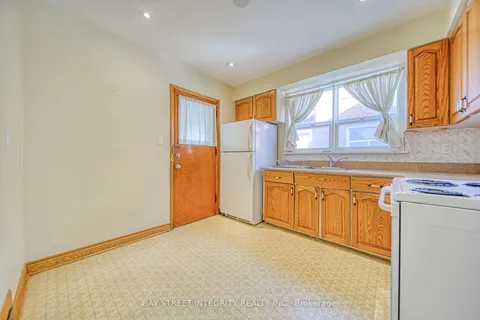 12 Martini Dr, Toronto, ON M6M 4X5