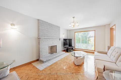 1229 Sugar Maple Crt, Mississauga, ON L4W 4P6