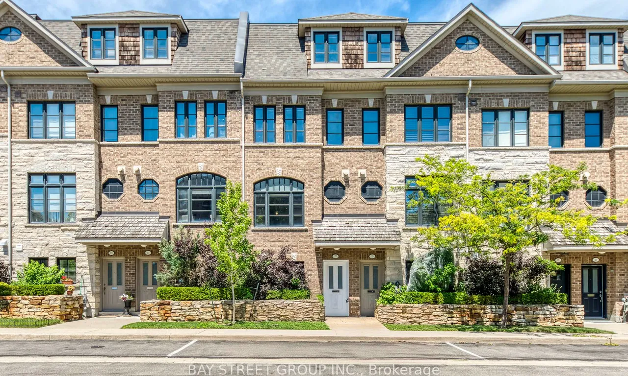 1812 Burnhamthorpe Rd, Mississauga, ON L4X 0A3