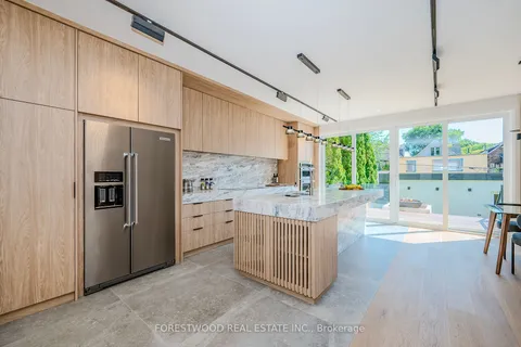 155 Grenadier Rd, Toronto, ON M6R 1R5