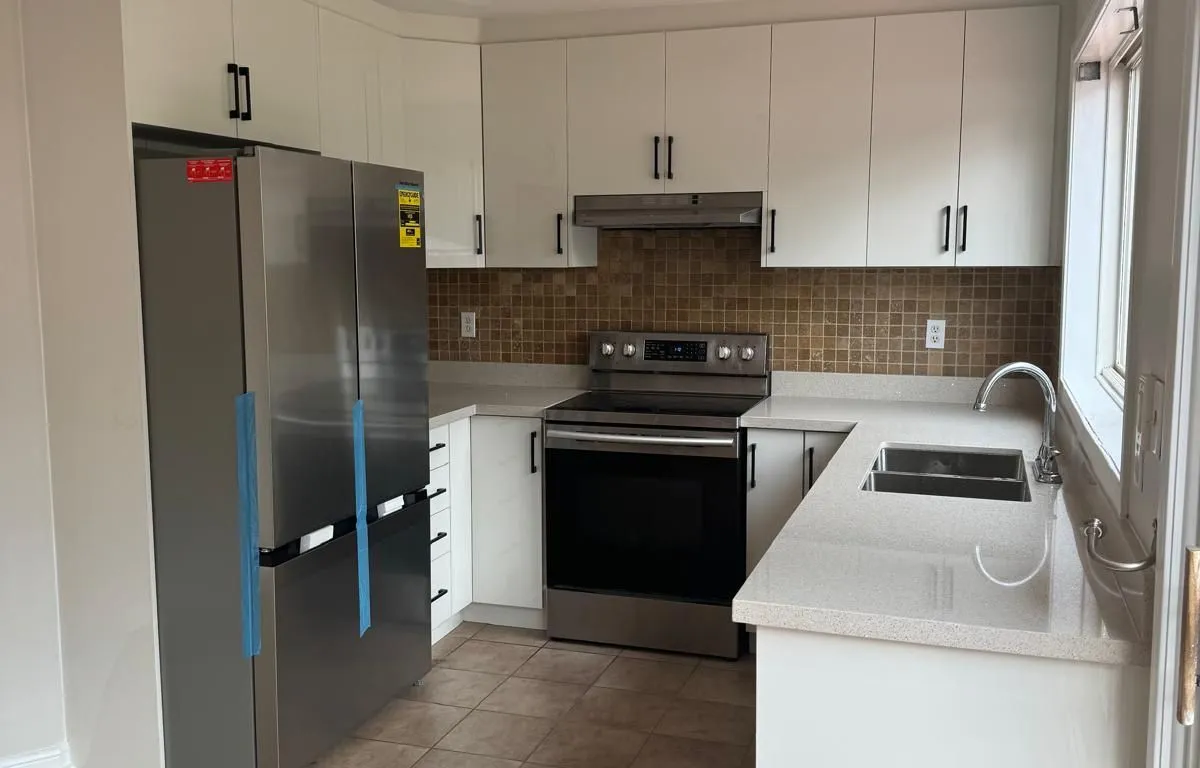 5640 Rosaline Rd, Burlington, ON L7L 6T4