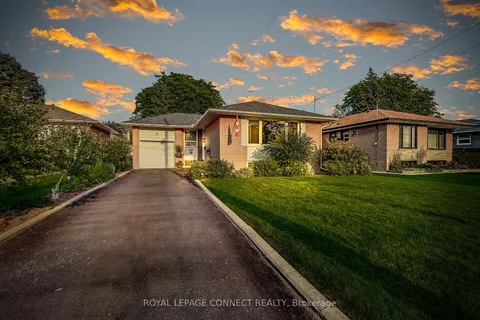 7 Lormar Dr, Toronto, ON M9B 4V7
