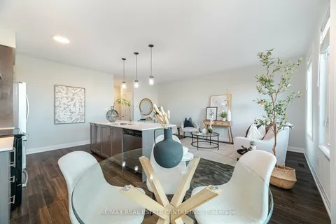 735 Banks Cres, Milton, ON L9T 9A4