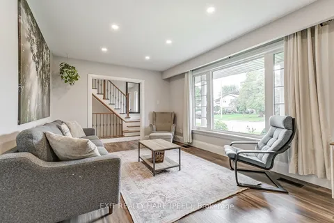29 Caledon Cres, Brampton, ON L6W 1C6