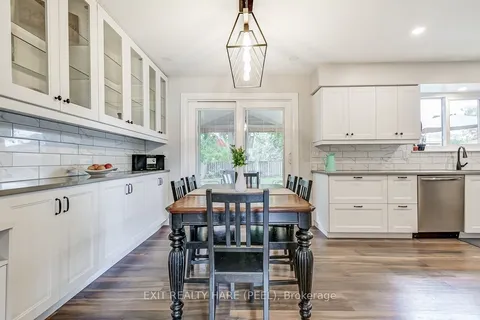 29 Caledon Cres, Brampton, ON L6W 1C6