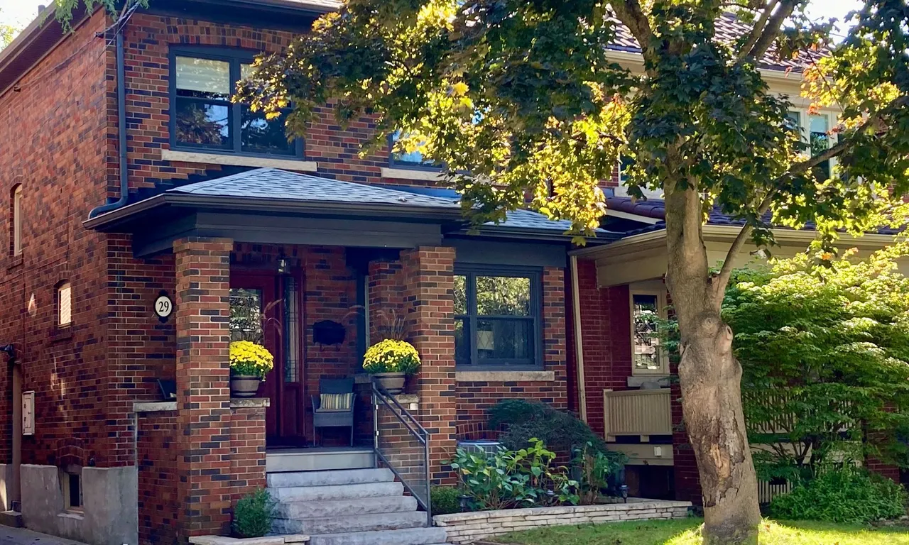 29 Lessard Ave, Toronto, ON M6S 1X6