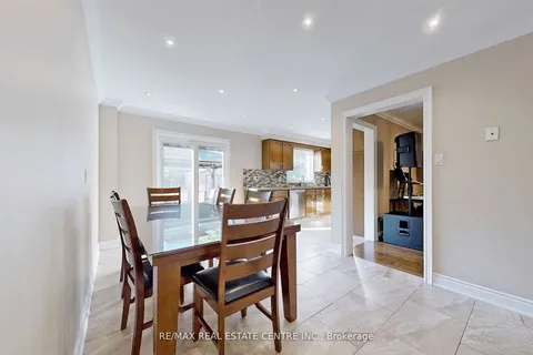 3385 Hargrove Rd, Mississauga, ON L5L 4C9