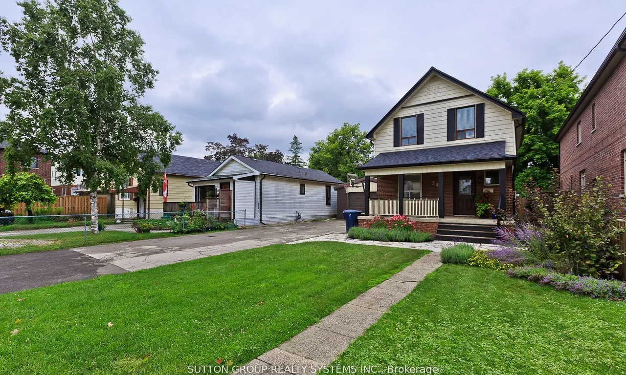 34 Fairfield Ave, Toronto, ON M8W 1R7