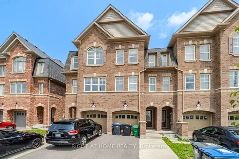 27 Pennycross Cres, Brampton, ON L7A 4M1