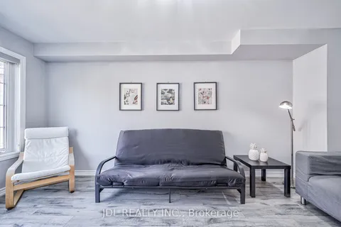 15 Justice Gdns, Toronto, ON M9N 0B5