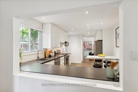 43 Clearside Pl, Toronto, ON M9C 2G7