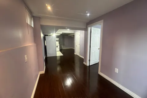 7258 Gagliano Dr, Mississauga, ON L5W 1X3