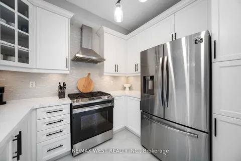 4 Dilworth Chse, Brampton, ON L4H 1L2